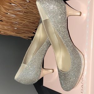 Used Bandolino sliver heel